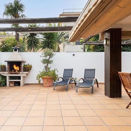 הוילה קמברילס "Charm & Cozy 4Br - 3Ba With Pool & Barbecue" מראה חיצוני תמונה