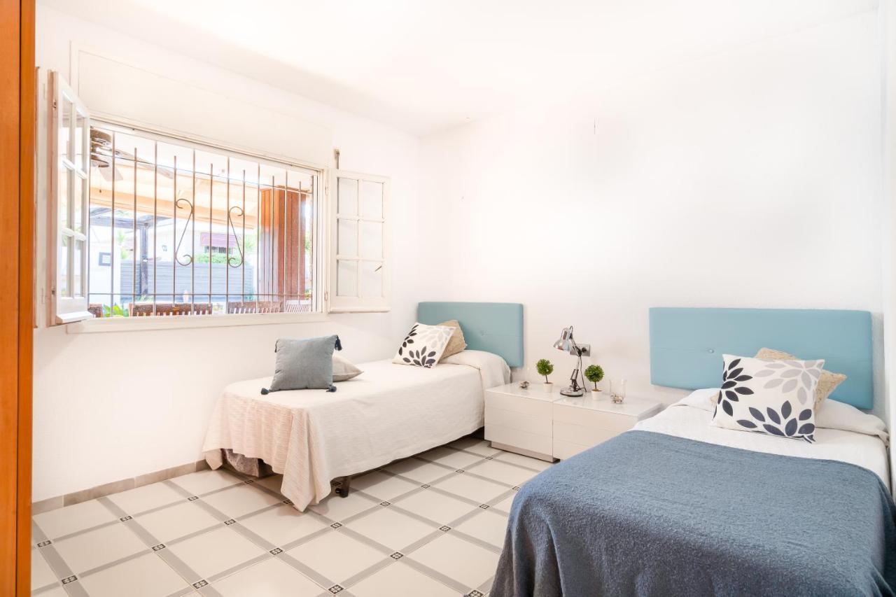 הוילה קמברילס "Charm & Cozy 4Br - 3Ba With Pool & Barbecue" מראה חיצוני תמונה